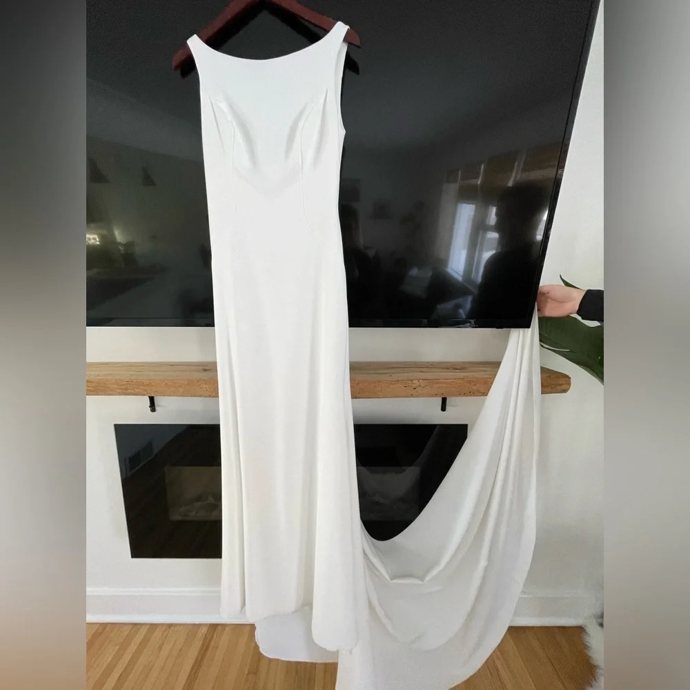 Pronovias Atami Wedding Dress - Picture 6 of 11